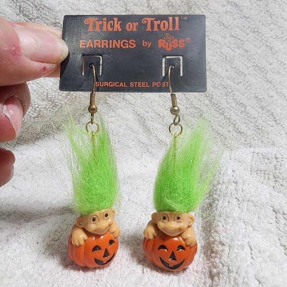 RUSS TRICK or TROLL DOLLS Halloween Earrings JACK O LANTERN Green HAIR - Picture 2 of 3